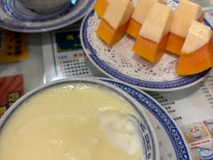 木瓜奶冻-广信牛奶甜品世家(台东店)