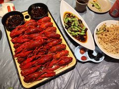 -肥肥虾庄·金牌油焖大虾(东湖欢乐谷店)