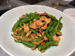 爱马仕辣椒炒肉-汉水谣·江景餐厅(江滩店)