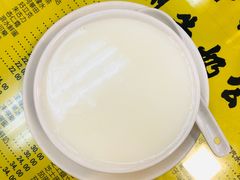 蛋白炖鲜奶-澳洲牛奶公司(佐敦店)