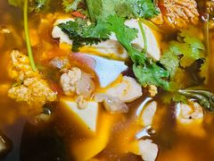 -李双猪·小龙虾·烧烤·羊肉煲(乐山店)