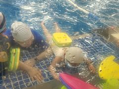 -蓝旗亲子游泳(范湖万达广场店)