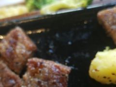 -必胜客(璞丽中心店)