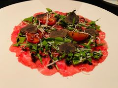 薄切生牛肉配现切黑松露-C&R西班牙餐厅