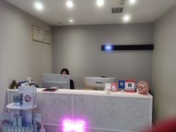 -咪咪专业脱毛连锁机构