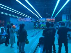 -世代星球·保龄球·镭战真人CS·团建(杨浦店)