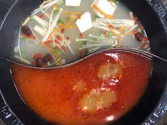 -景明轩•养生酸汤鱼火锅 云贵鲜菌 现舂野果酸汤(王寨小区店)