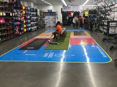 -迪卡侬(西三旗店)