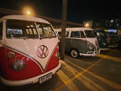 -席娜卡琳火车铁道夜市