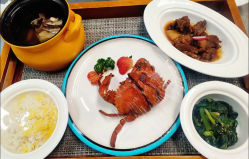 -臻康乃馨月子中心(集美店)