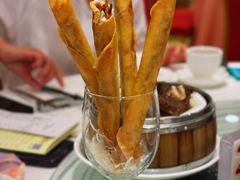 手抓芋丝脆炸春卷-凤凰楼酒家·粤宴点心(华强北店)