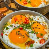 大连这个鸡蛋拌饭给我惊喜[强]三颗流心蛋好绝