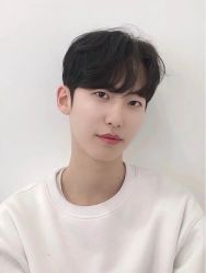 -一家只做男发烫染的店