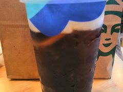 酸柠浮冷萃-星巴克(西安曲江银泰店)