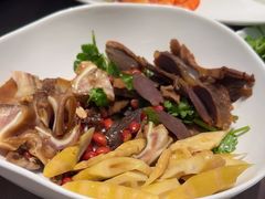 -香山湖家家宴(中山陵店)