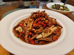 -黄泥岗·地道湖北菜(奥特莱斯店)