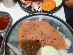 -山野的朋友露营炭火烤肉