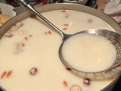 -尚尚仙·酸汤猪手·猪肚鸡火锅(华联万柳购物中心店)