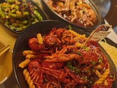 -巴厘龙虾·榜首油焖大虾(音乐学院·沿江酒馆店)