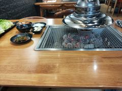 -肉甲韩国木炭烤肉(新壹街1店)