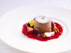 熔岩巧克力蛋糕-圣丰索菲特·法国餐厅