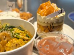 -W COLLECTIVE  DESSERT SHOP