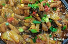 Pickled Vegetable Stir-fried Duck Intestines