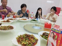 -湘里湘亲饭店(闸坡店)