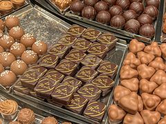 -Laderach 莱德拉(上海环贸iapm店)