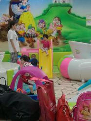 -孩子王(昆山招商花园城店)