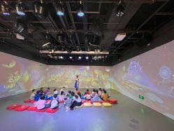 -小鸡哆哆故事屋·儿童乐园(嘉里城店)