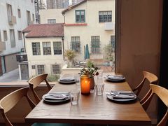 靠窗位-BOR Eatery(安福路店)