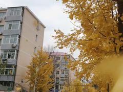 -尚尚仙·酸汤猪手·猪肚鸡火锅(华联万柳购物中心店)