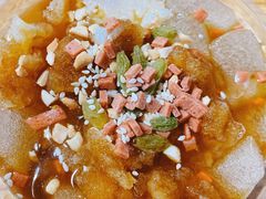 门口的冰汤圆-渝味黄姐火锅(黄泥村店)