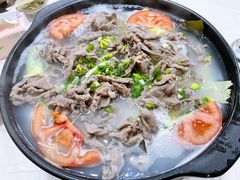 特色牦牛肉汤锅-仙客石锅牛肉