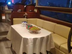 -黄浦江游览十六铺3号码头网红自助餐