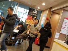 -麦当劳(轻轨曹杨路店)