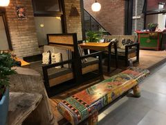 -苹果树下艺术餐厅(宋庄店)