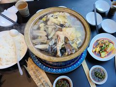 铜锅野生菌炖鸡-华冠悠岚·庭院餐厅(青城后山店)