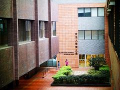 -香港大学