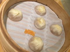 蟹粉小笼汤包-鼎泰丰(当代商城店)