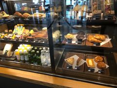 面包甜点陈列柜-星巴克臻选(福州仓山万达店)