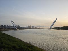 -南京眼步行桥