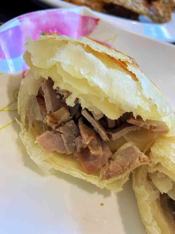 城南对夹(众联广场店)-"应该是当地的特色吧!原理是和驴肉火烧一样.