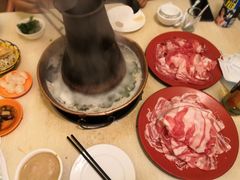 -洞庭洲·防空洞火锅·烧烤·铜锅涮肉(新百广场店)