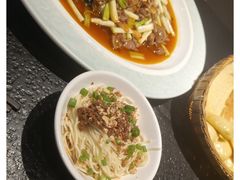 -万重锦·人文川菜馆(骡马市店)