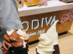 大白兔软冰淇淋-GODIVA(王府井apm店)