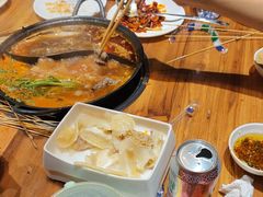 -香逸山自助火锅