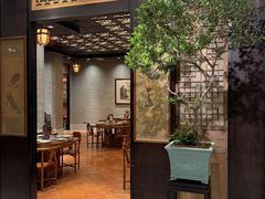 -龙悦湾酒家·八阵鱼生·渔人码头店