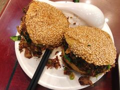 烧饼夹肉-护国寺小吃(新街口店)